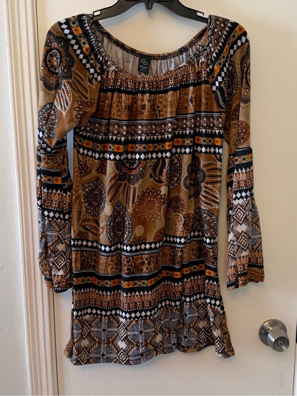 WinWin Boho Paisley Long Sleeve Dress - Brown & Black